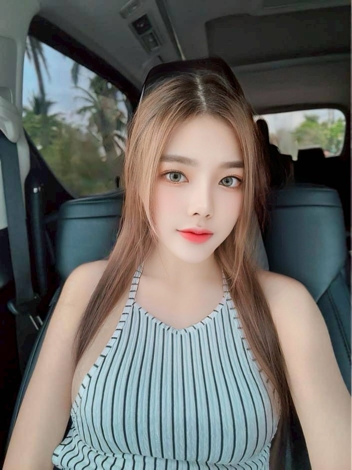 Evening Escapades in Johor: Curated Nights with Johor Escort Girls